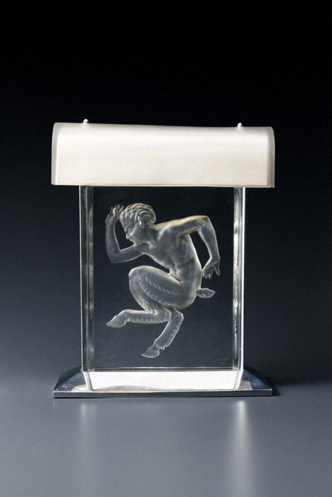 作品画像：マントルピース用ランプ《牧神》