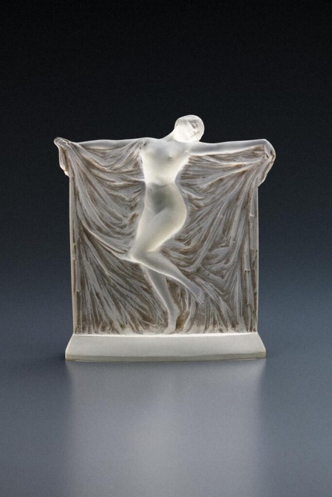 作品画像：立像《タイス》