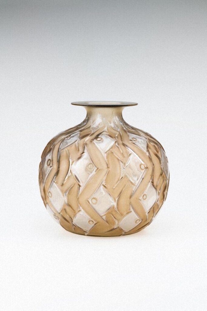 作品画像：花瓶《パンティエーヴル》