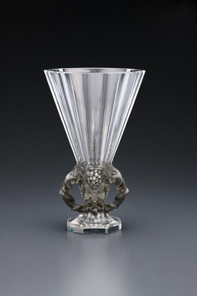 作品画像：花瓶《牧神》カット装飾