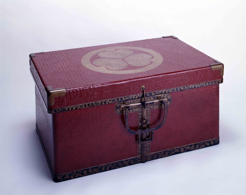 作品画像：葵紋付挾箱