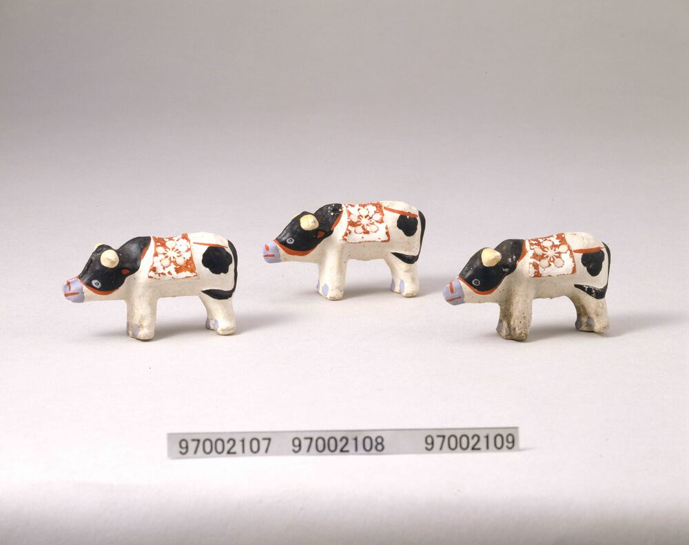 作品画像：土人形(牛)