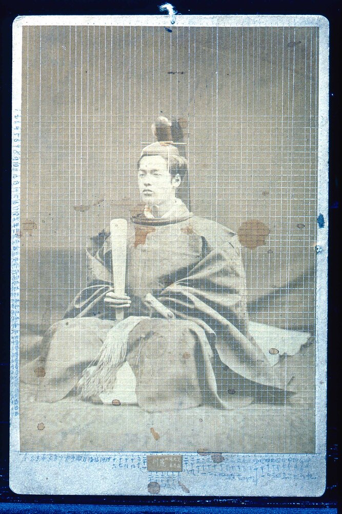 束帯男性座像