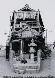 作品画像：祭車の様な家