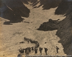 作品画像：(登山)