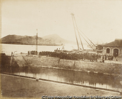 作品画像：旅順口船渠構内ニ於ル陸海軍將校戰勝祝宴ノ光景(甲)