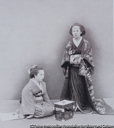 作品画像：二人の女性