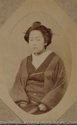 （女性像）