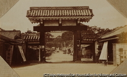（増上寺山門）