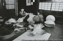 作品画像：深瀬の檜笠作り・石川県尾口村