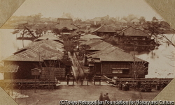 （池と御堂）