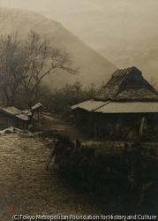 作品画像：（山村の家）