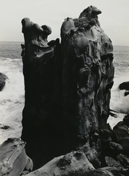 作品画像：浸蝕された岩 No.1