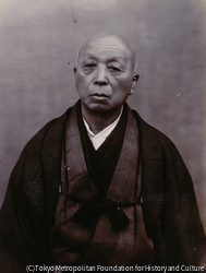 （男性像）