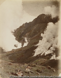 作品画像：磐梯山・蒸気噴吐