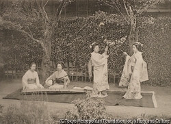 作品画像：紅葉館での紅葉踊り