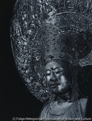 作品画像：法隆寺 夢殿救世観音像