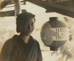作品画像：(女性像)