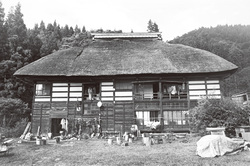 作品画像：真木共働学舎（アラヤシキ） 長野 小谷村