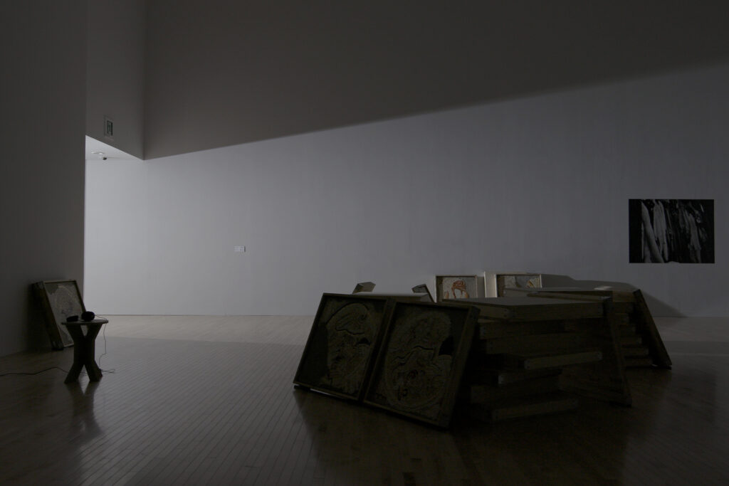 作品画像：COVID-19 MAY 2020