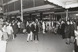 作品画像：［東京都知事選立候補ポスター資料一括］ 東京都知事選記録写真（1979年　撮影：渡辺克己）