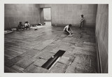 作品画像：［「第10回日本国際美術展　人間と物質」（1970年）記録写真］ ［榎倉康二《場》］