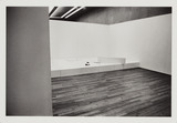 作品画像：［「第10回日本国際美術展　人間と物質」（1970年）記録写真］ ［エドワルド・グラジンスキ　展示風景　作品到着前］