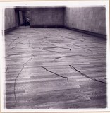 作品画像：1970年代美術記録写真集 「カール・アンドレ　1970年5月　東京都美術館　『第10回日本国際美術展 Tokyo Biennale ’70 人間と物質』」