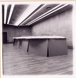作品画像：1970年代美術記録写真集 「バリー・フラナガン　1970年5月　東京都美術館　『第10回日本国際美術展 Tokyo Biennale ’70 人間と物質』」